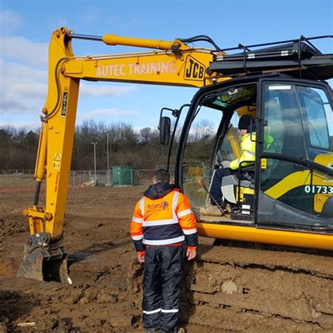 mini digger training kent|360 digger training courses.